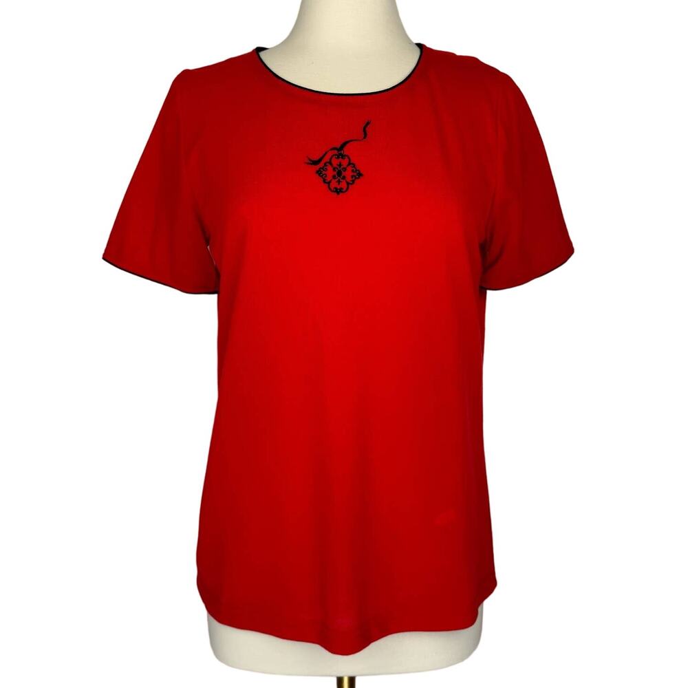 VTG LILY'S | Red‎ 90s Oversized Boxy Embroidered Charm T-Shirt | Women's Small